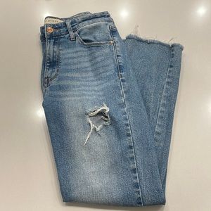 Guess Eco slim mom jeans, 85% Cotton, 14% Lyocell & 1% elastane/spandex size 26